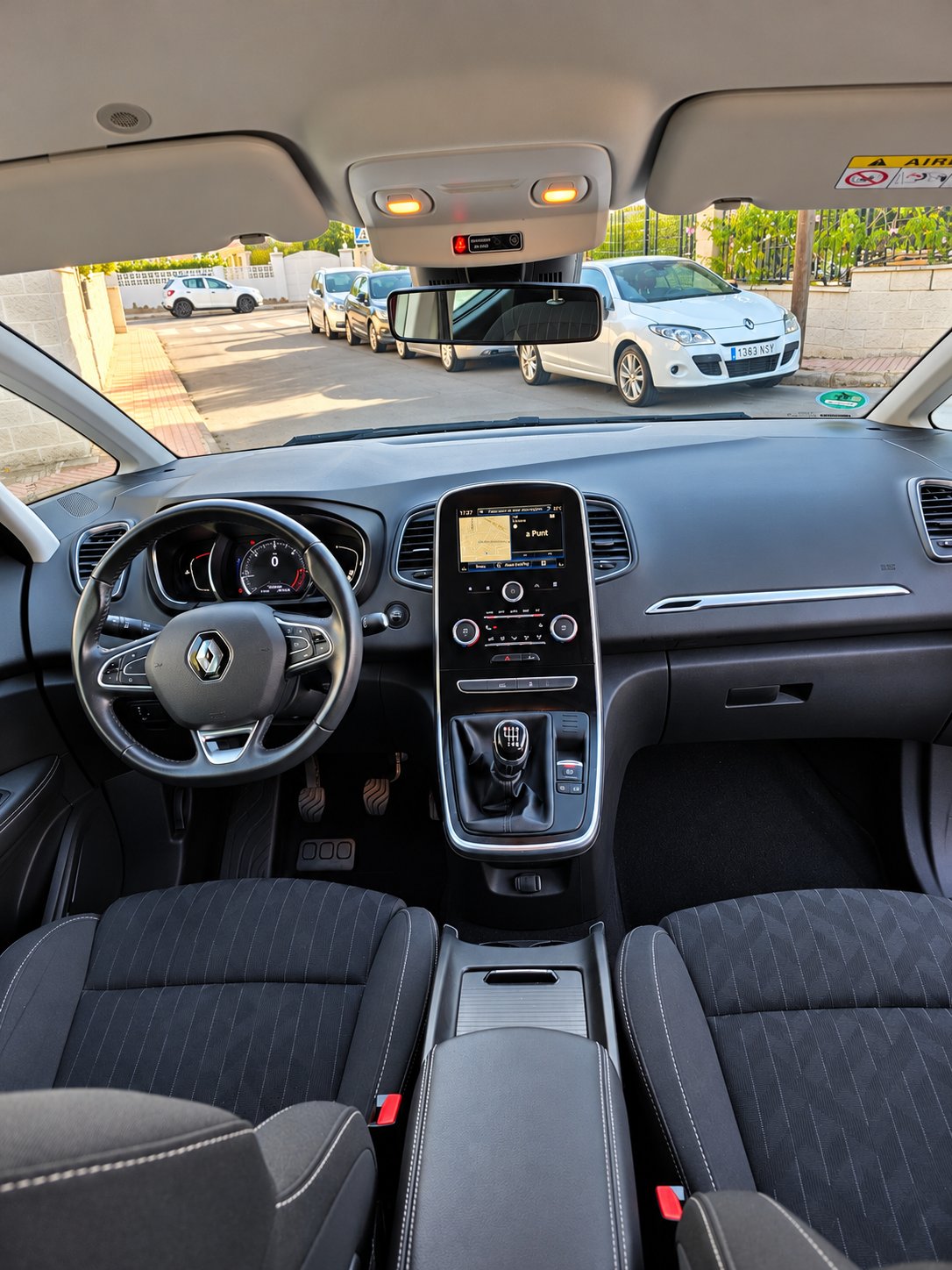 Renault Grand Scenic 7Pl — 9
