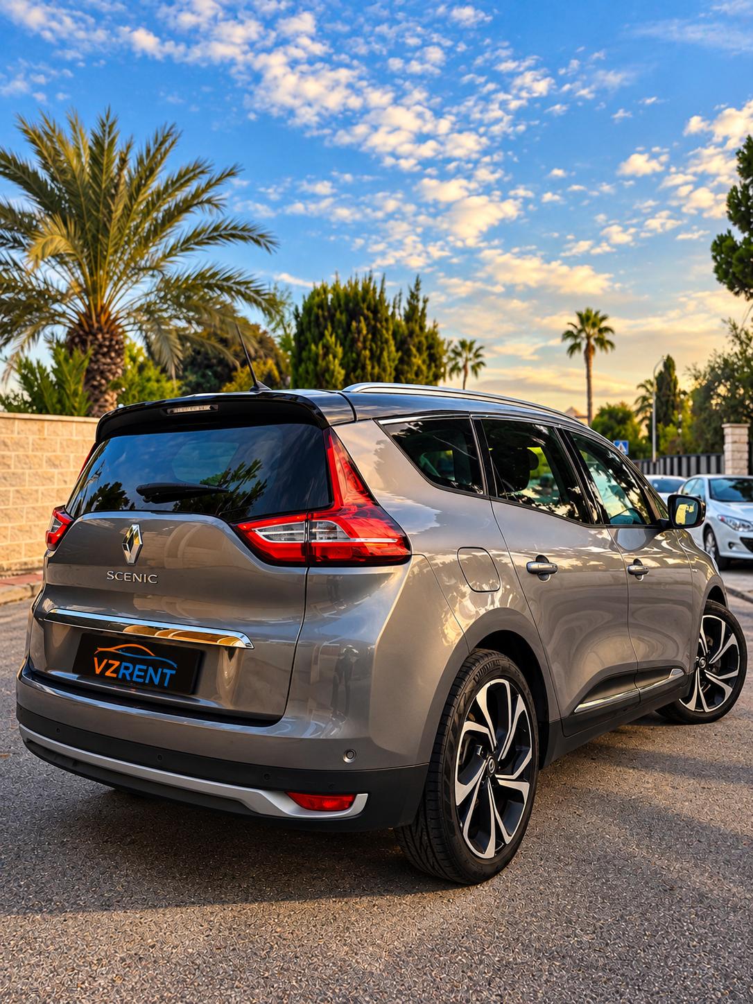 Renault  Grand Scenic 7PL — 2