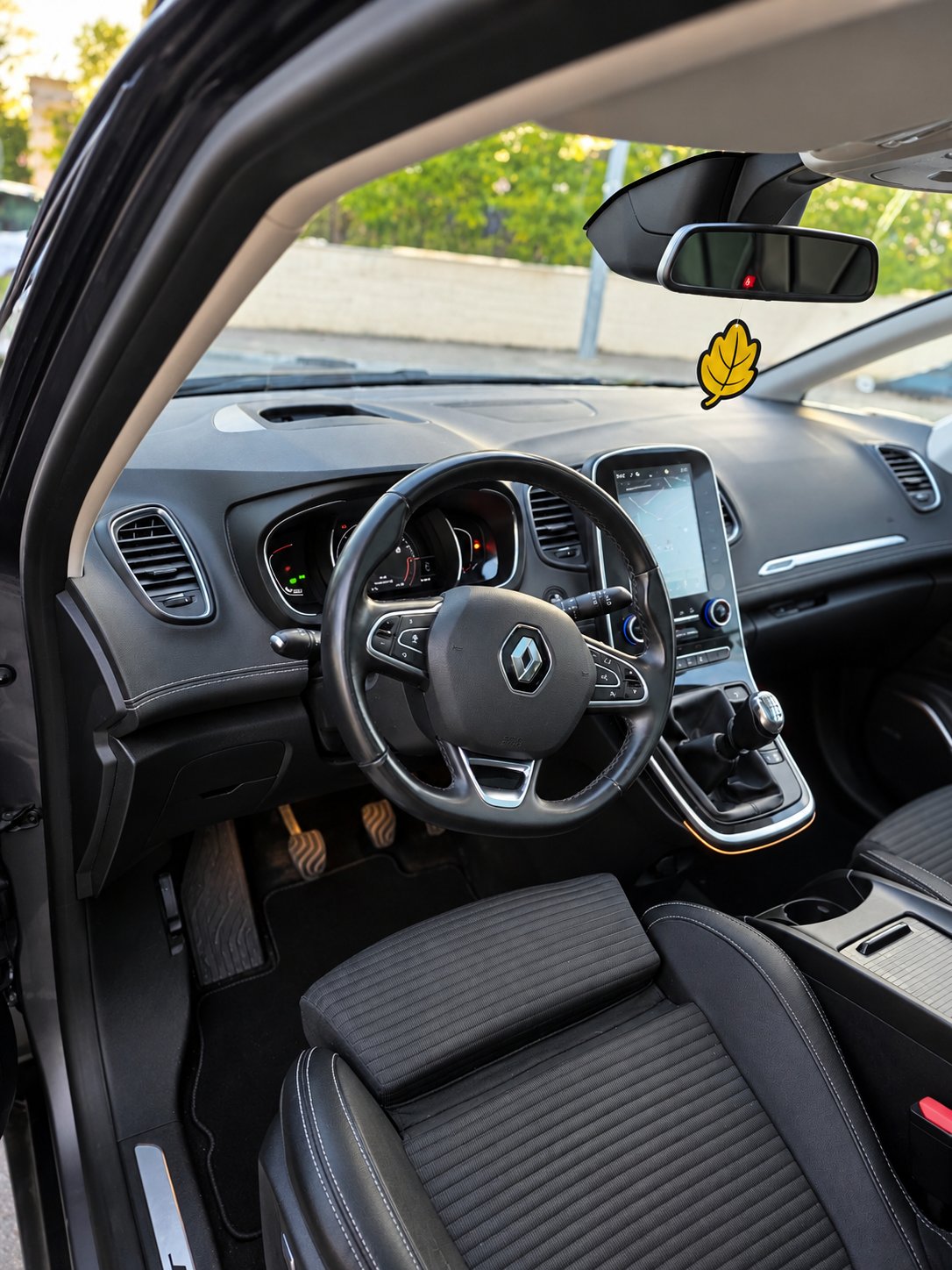 Renault  Grand Scenic 7PL — 6
