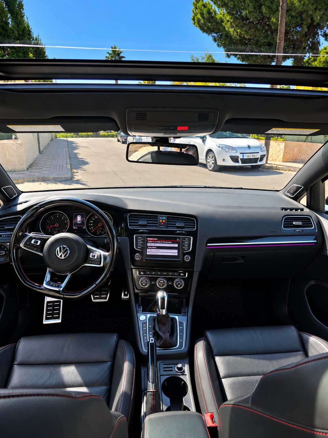 Volkswagen Golf — 6