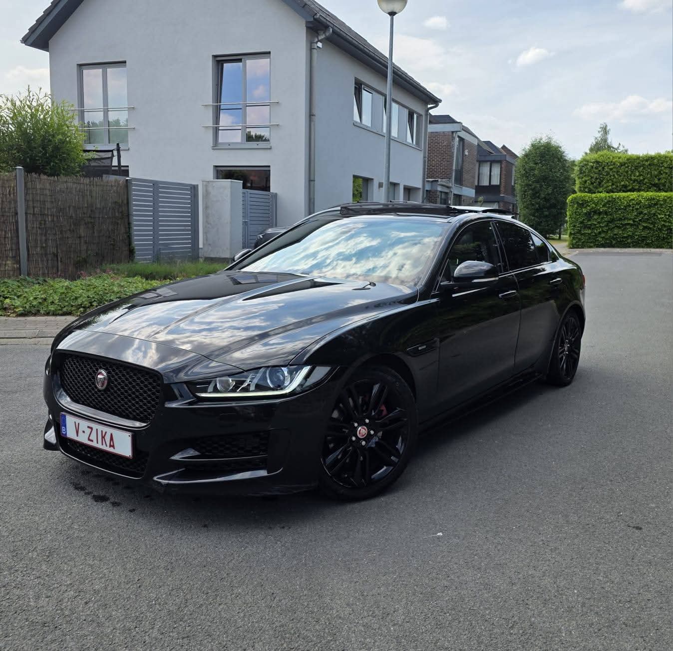 Jaguar XE — 2