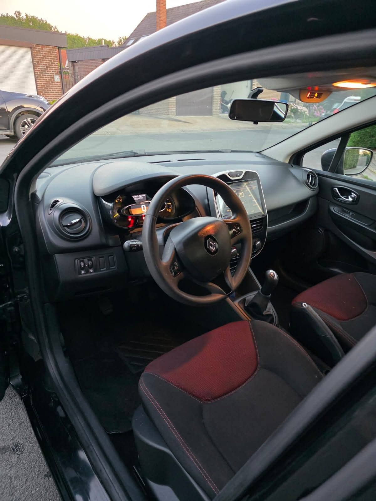 Renault Clio 4 — 5